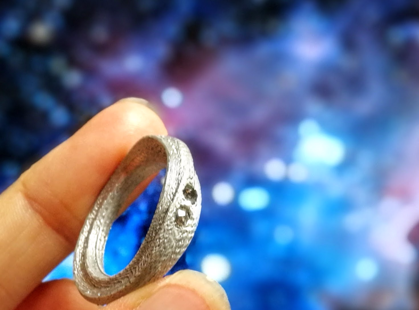 twisty ring with bling - 3D design by Johanna Rydeman Sep 14, 2017 twisty ring with bling - 3D design by Johanna Rydeman Sep 14, 2017
