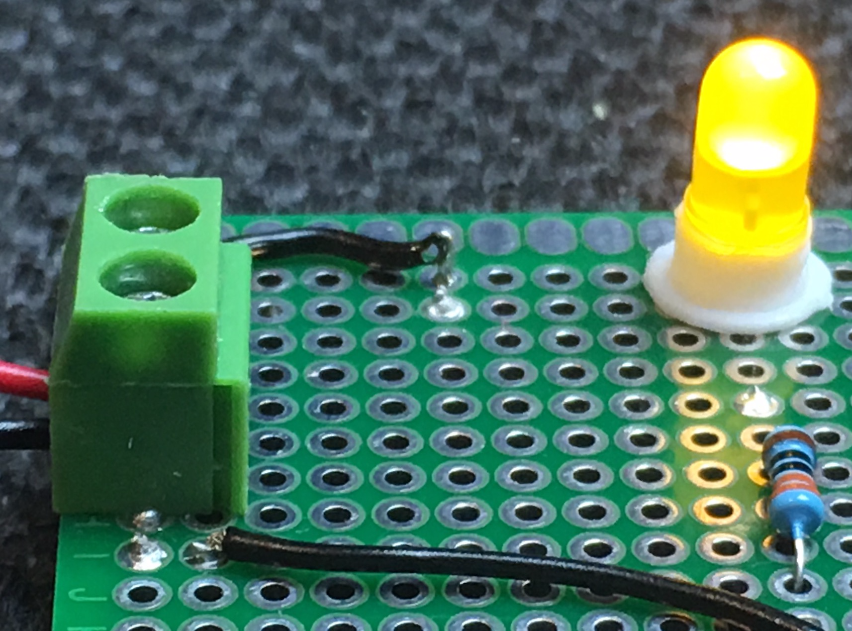5mm LED circuit mount - 3D design by southseaangus Jul 23, 2017 5mm LED circuit mount - 3D design by southseaangus Jul 23, 2017